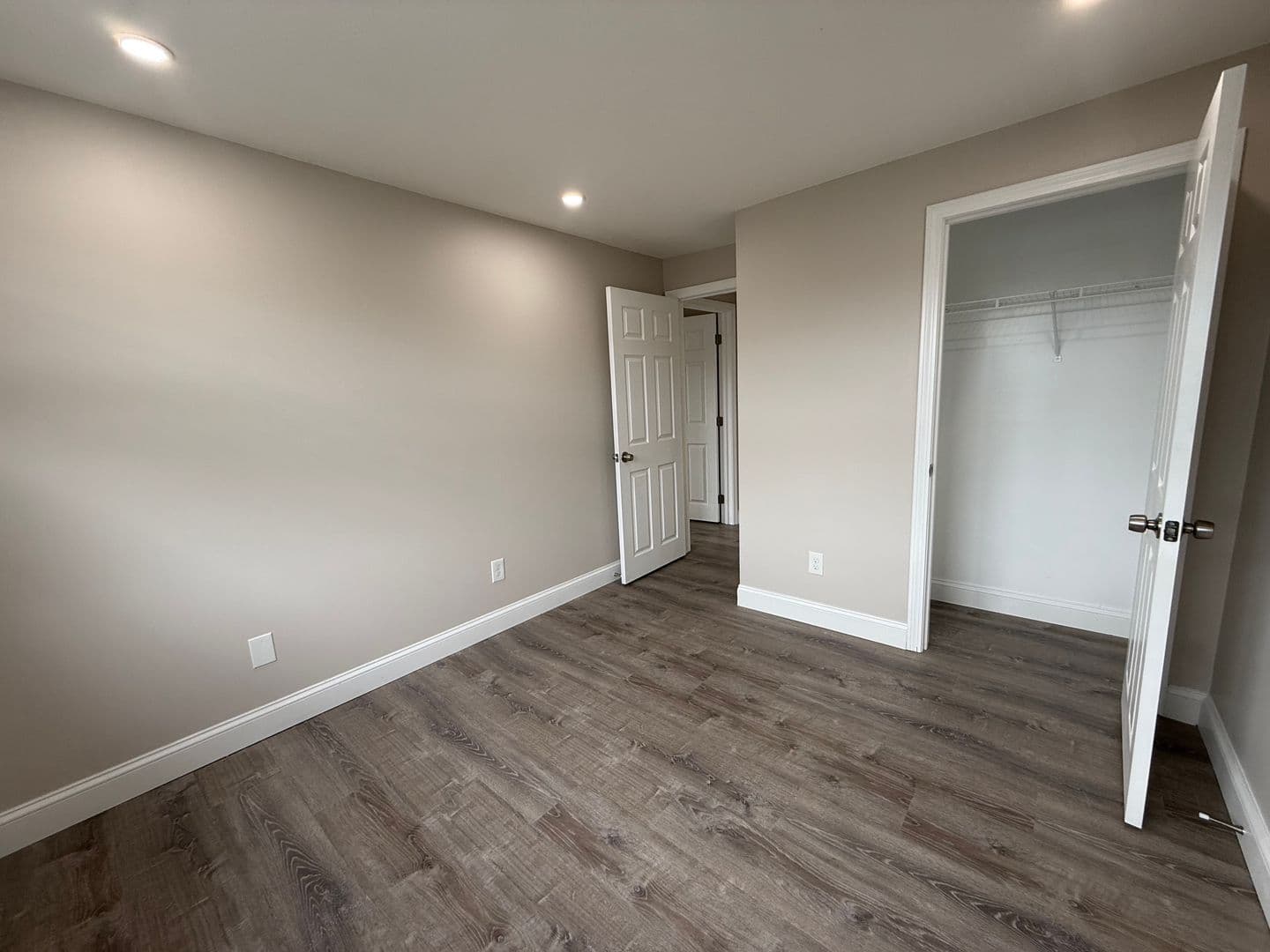 Billerica Apartment: 13-27 Kenmar Drive