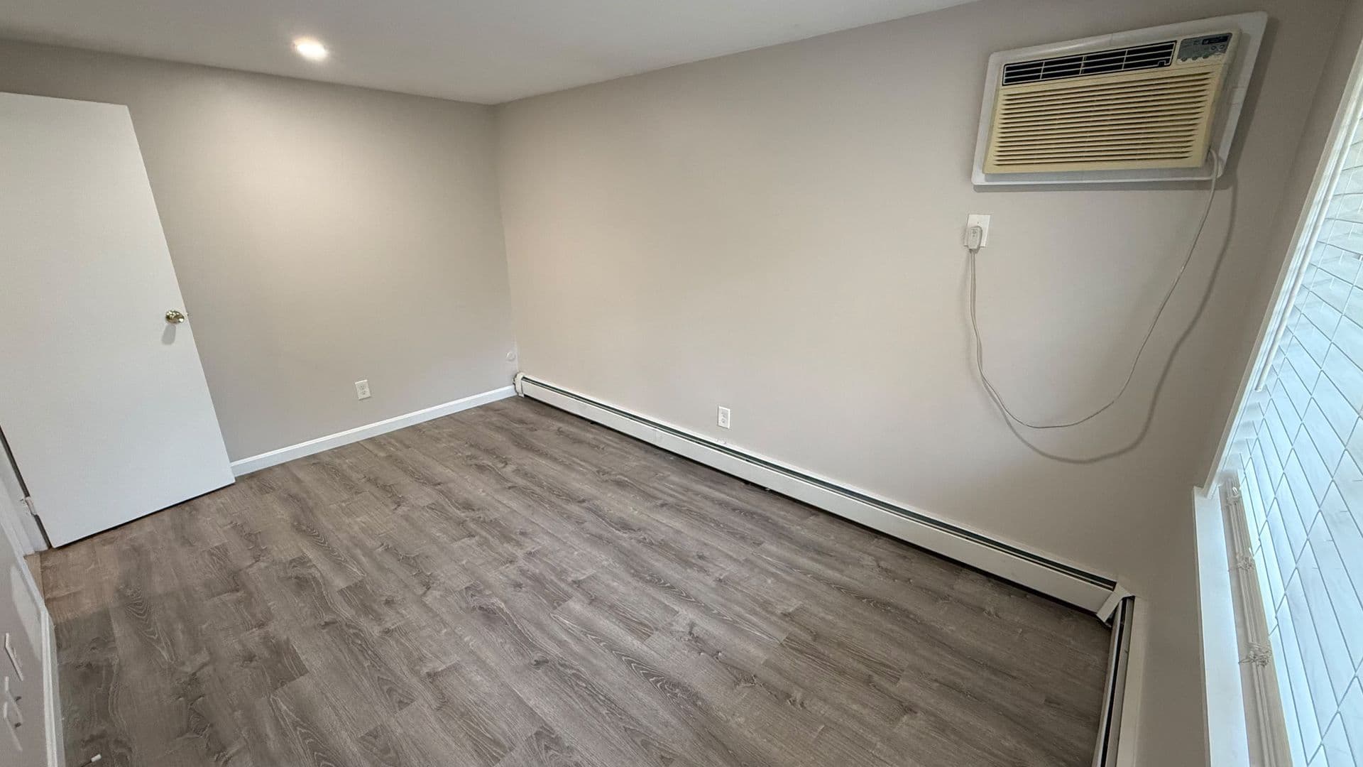 Leominster Apartment: 47 Princeton Street