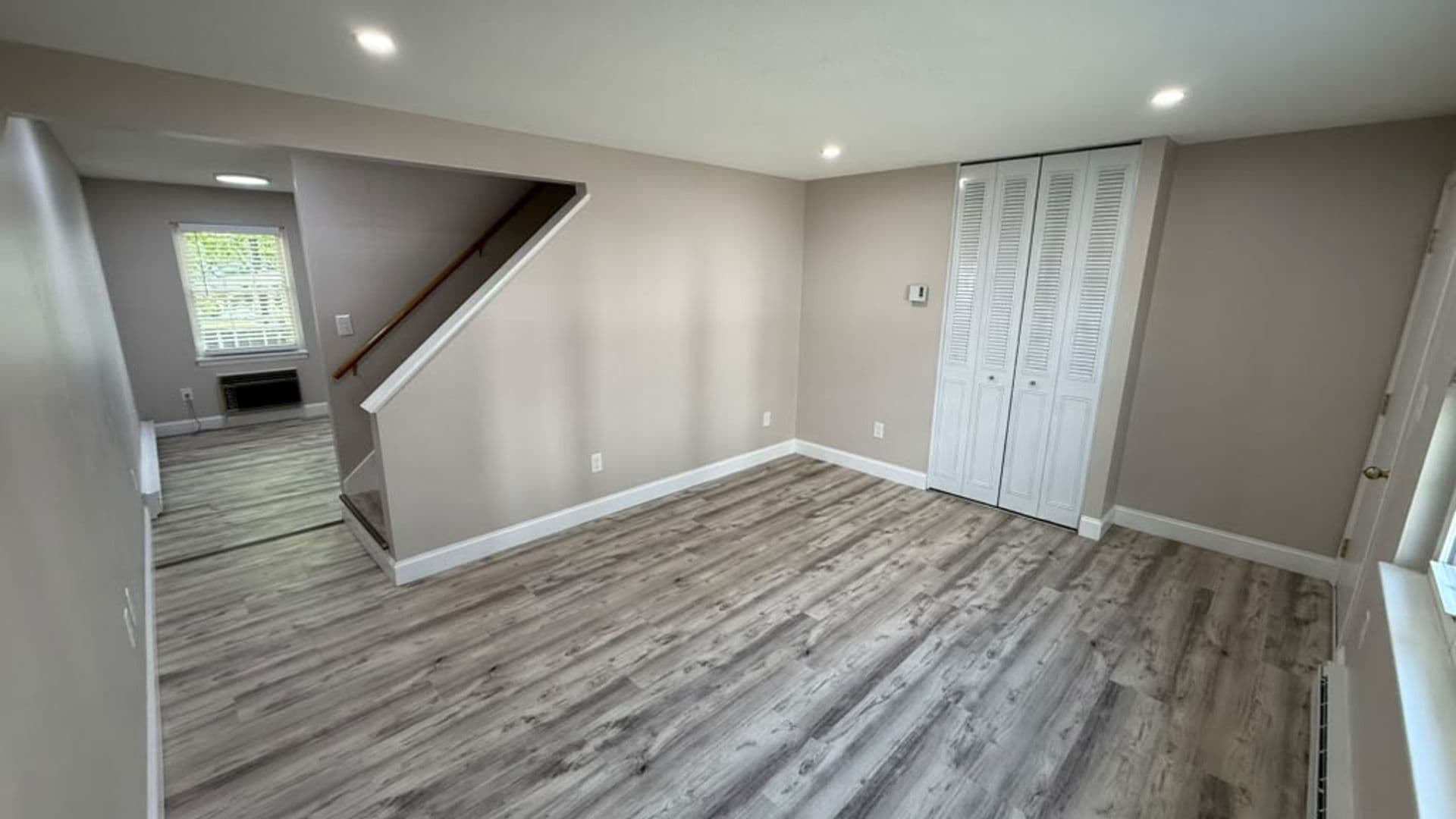 Leominster Apartment: 221 West Street