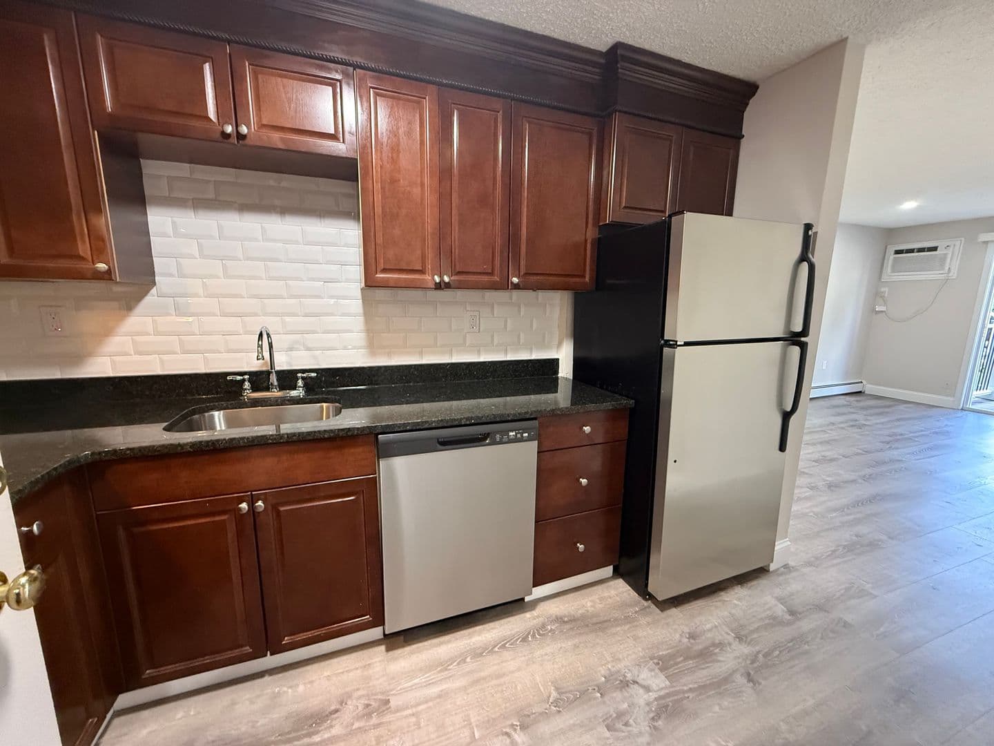Billerica Apartment: 13-27 Kenmar Drive