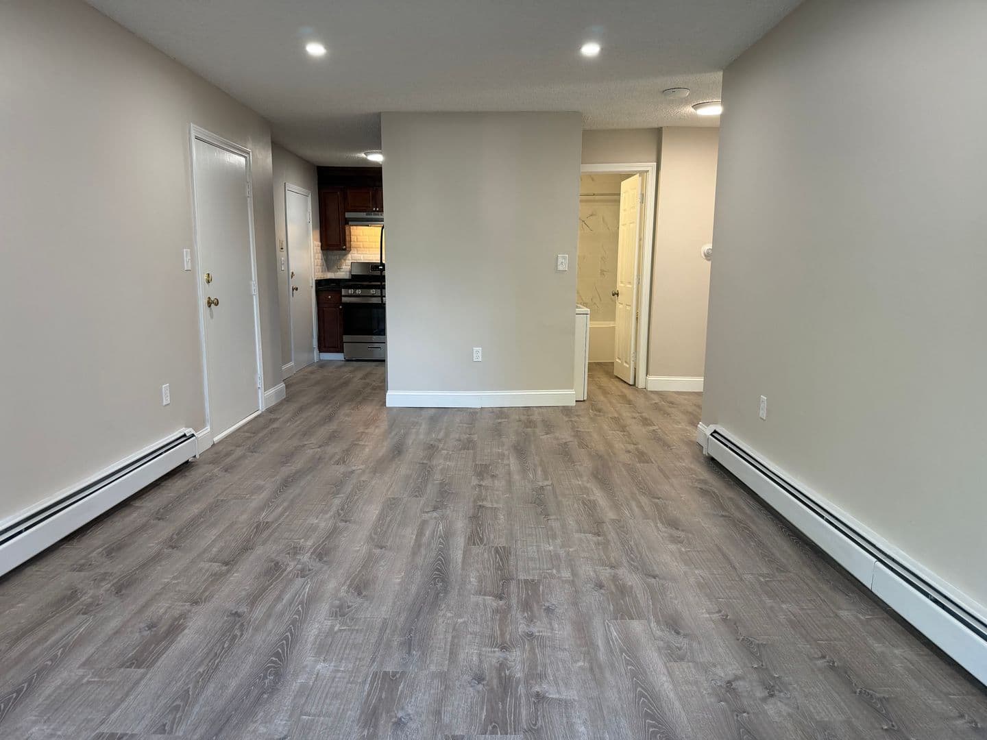 Billerica Apartment: 13-27 Kenmar Drive