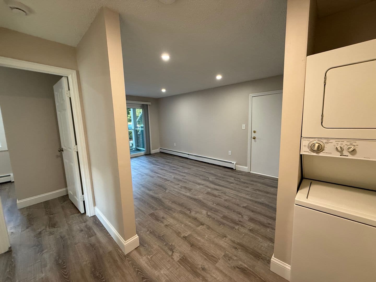 Billerica Apartment: 13-27 Kenmar Drive