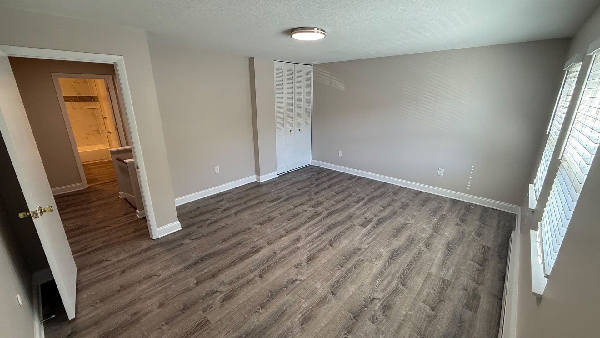Leominster Apartment: 221 West Street