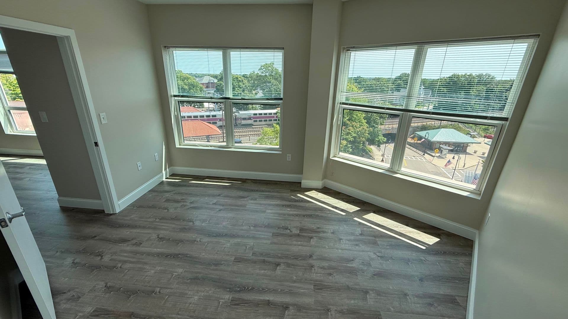 Attleboro Apartment: 75 South Main St