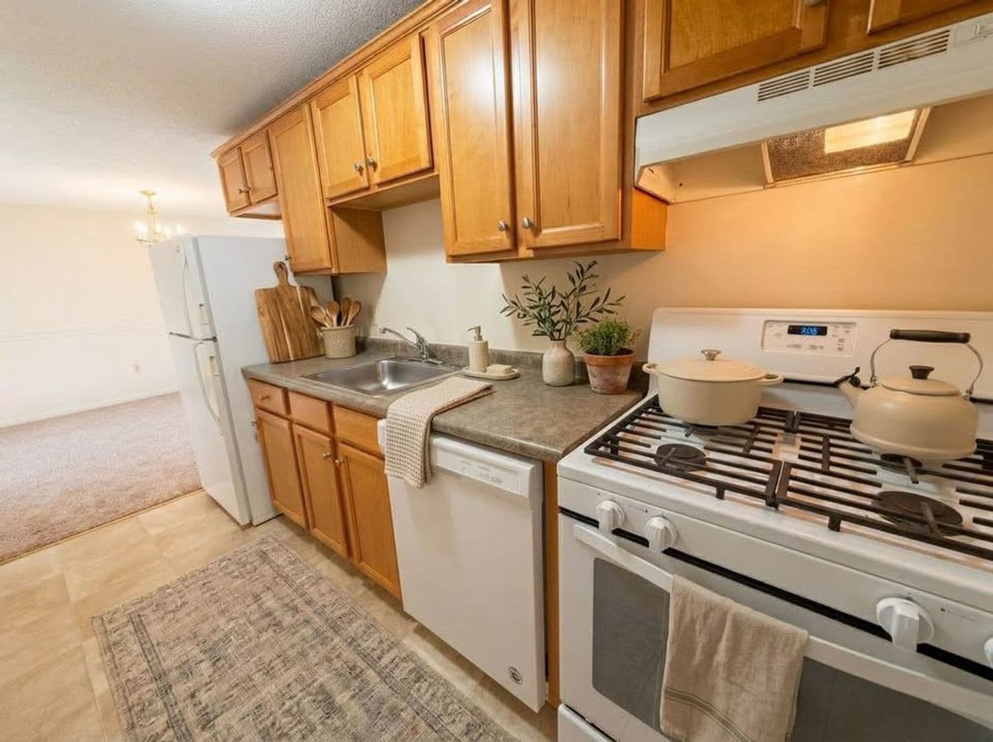 Billerica Apartment: 13-27 Kenmar Drive