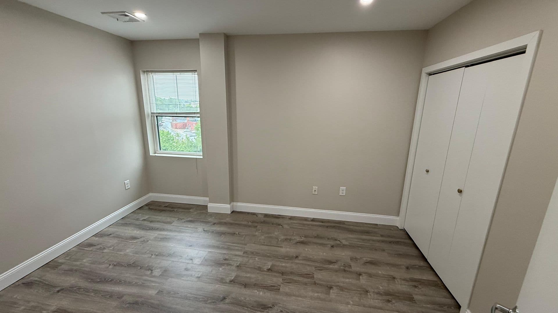 Attleboro Apartment: 75 South Main St