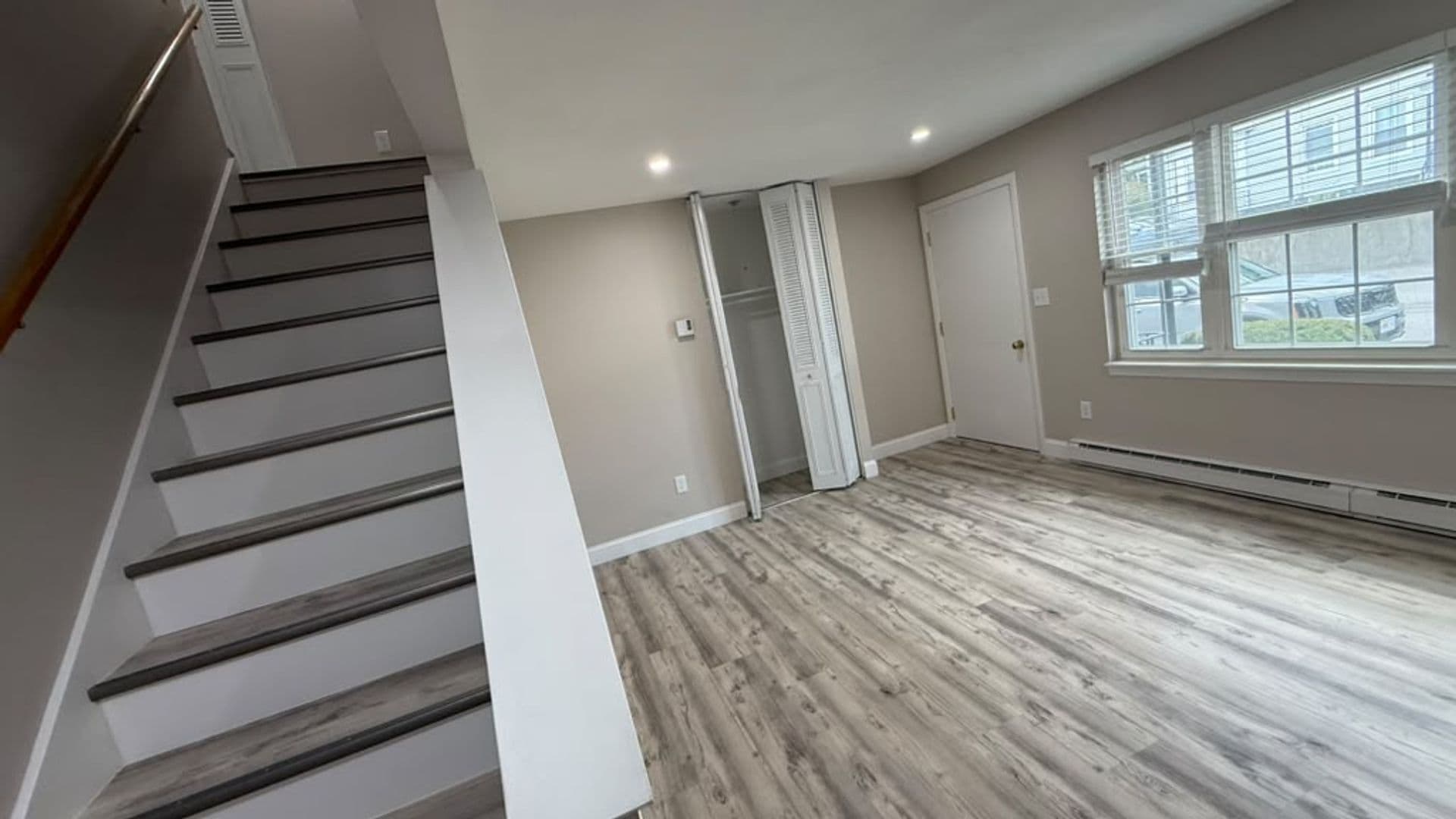 Leominster Apartment: 221 West Street