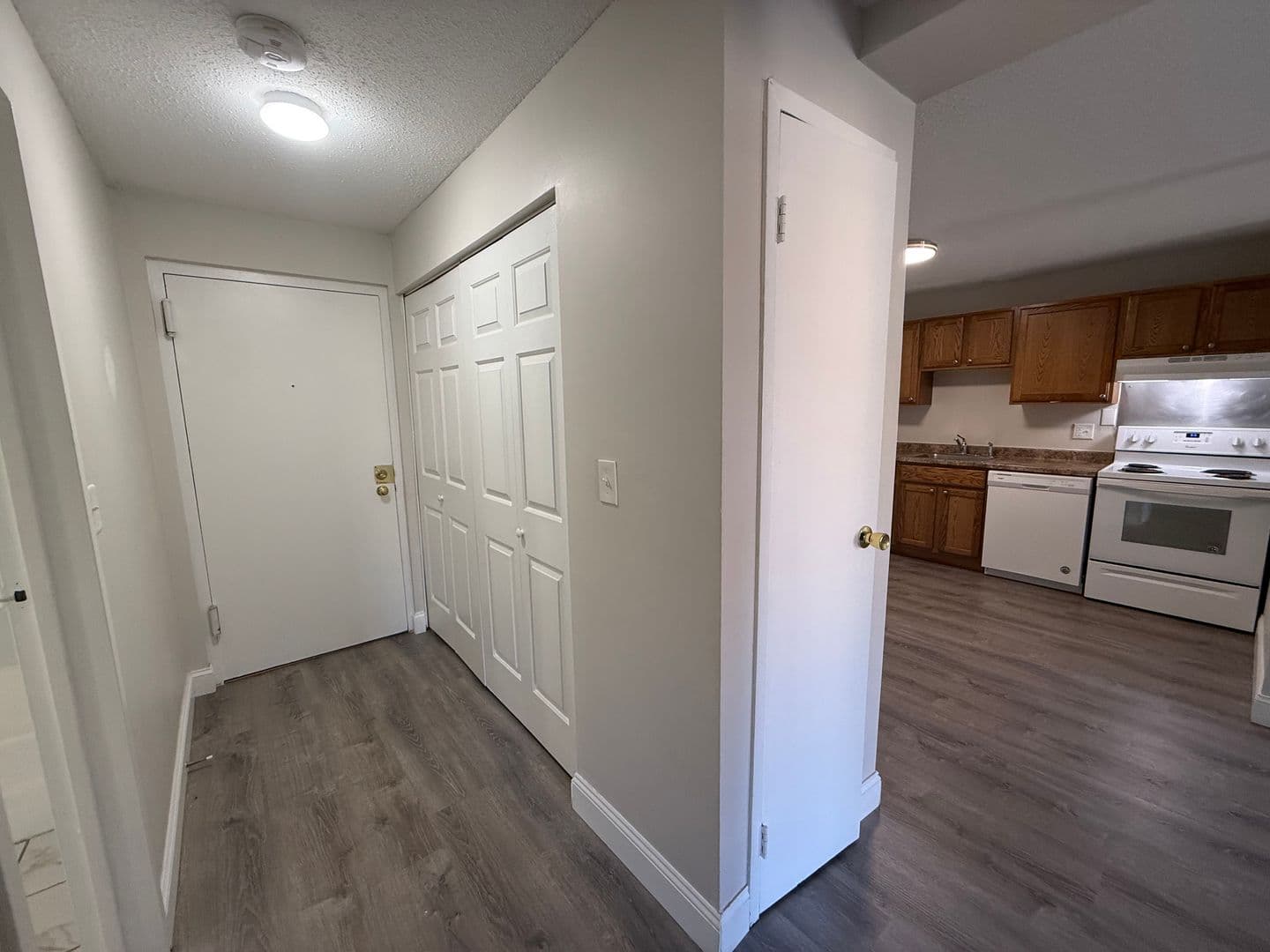 Leominster Apartment: 47 Princeton Street