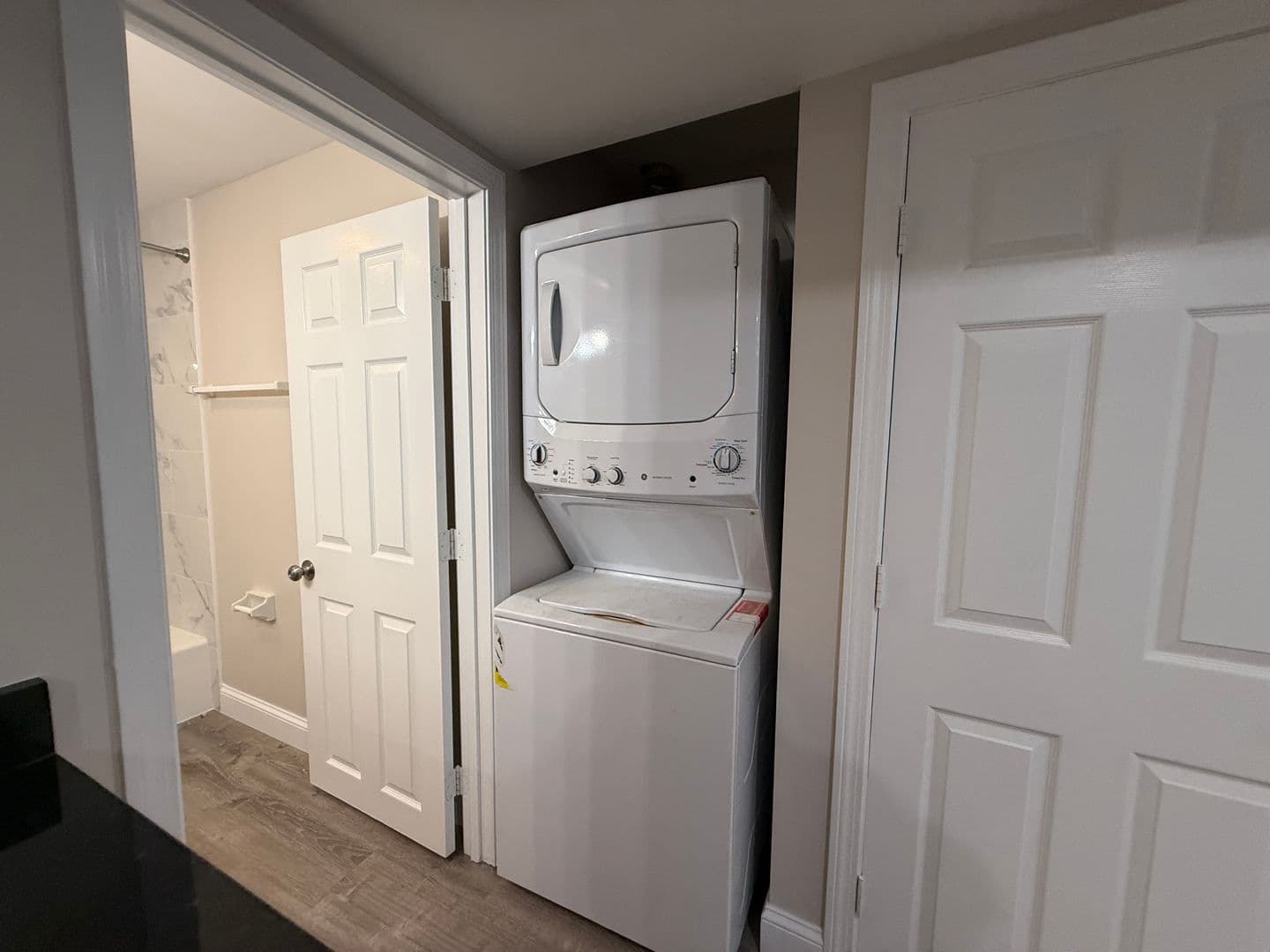 Billerica Apartment: 13-27 Kenmar Drive