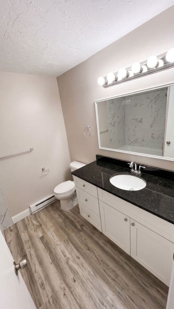 Webster Apartment: 310 Thompson Road