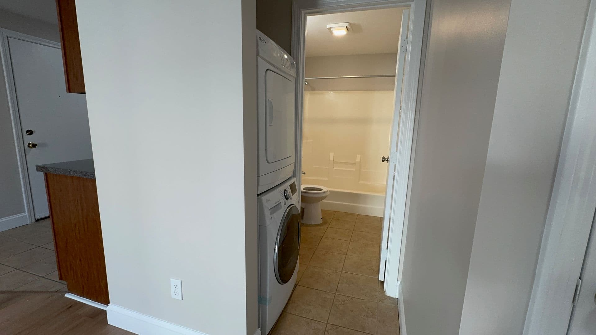 Billerica Apartment: 13-27 Kenmar Drive