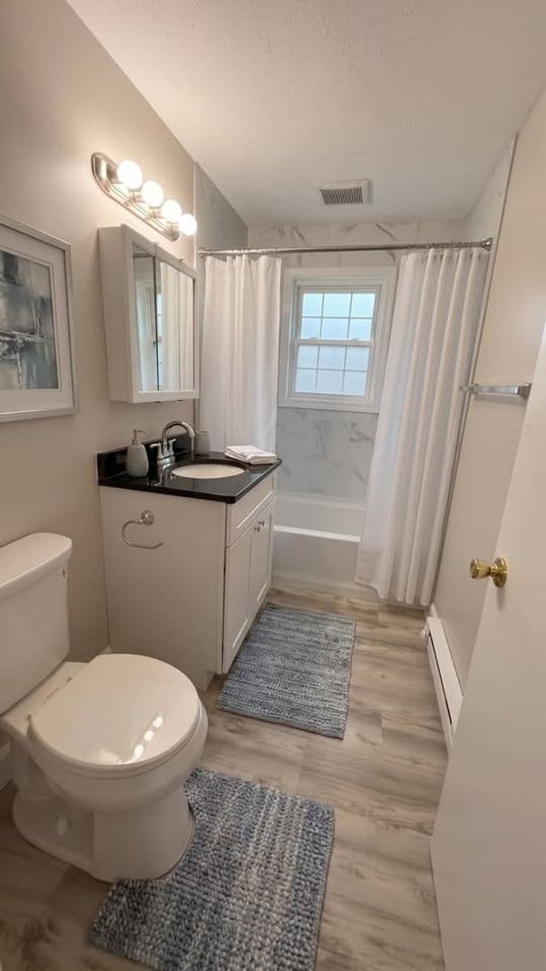 Leominster Apartment: 221 West Street