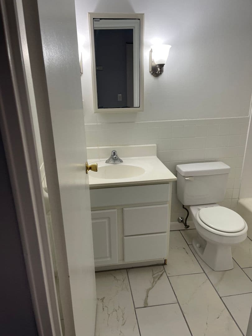 Leominster Apartment: 47 Princeton Street