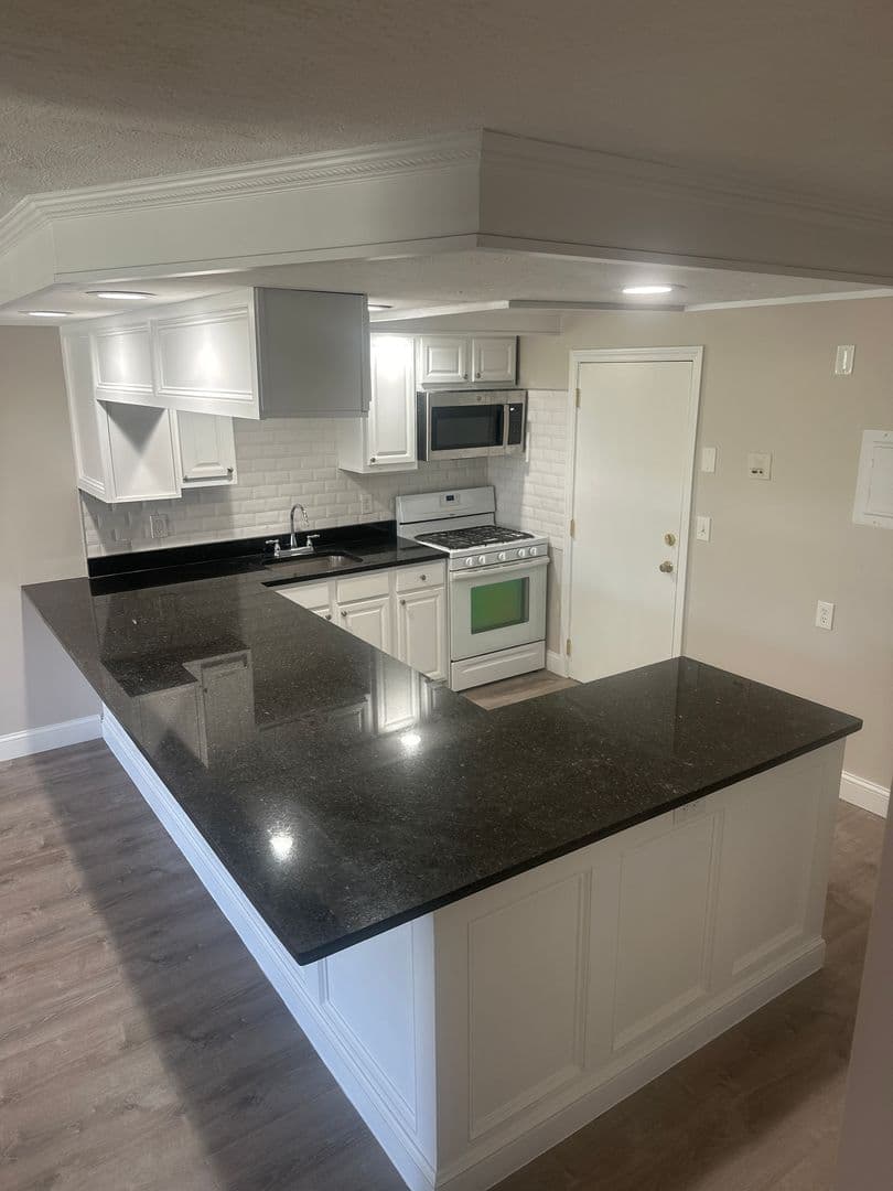 Billerica Apartment: 13-27 Kenmar Drive