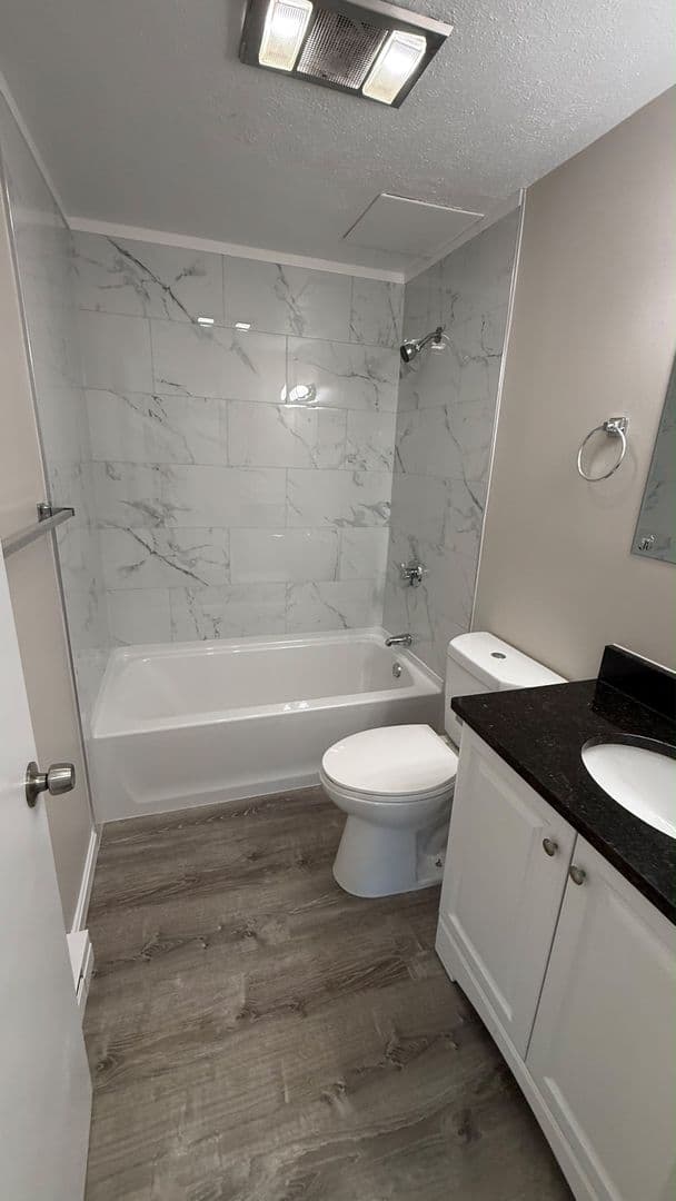 Webster Apartment: 310 Thompson Road