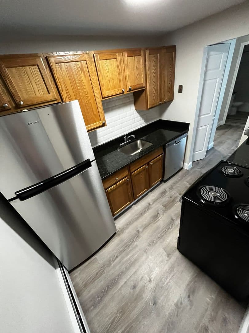 Leominster Apartment: 47 Princeton Street