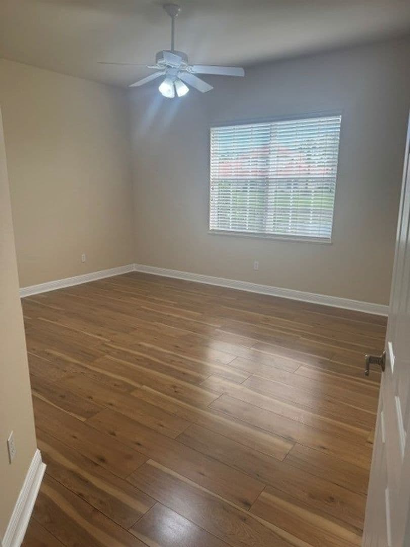 Fort Myers House: 13942 Bently Circle