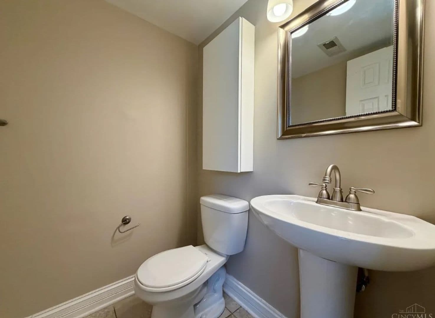 West Chester House: 6862 N Windwood Dr