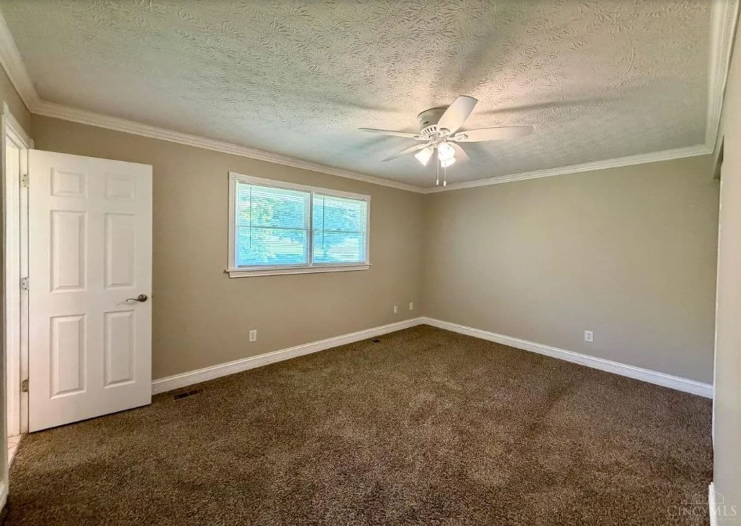 West Chester House: 6862 N Windwood Dr