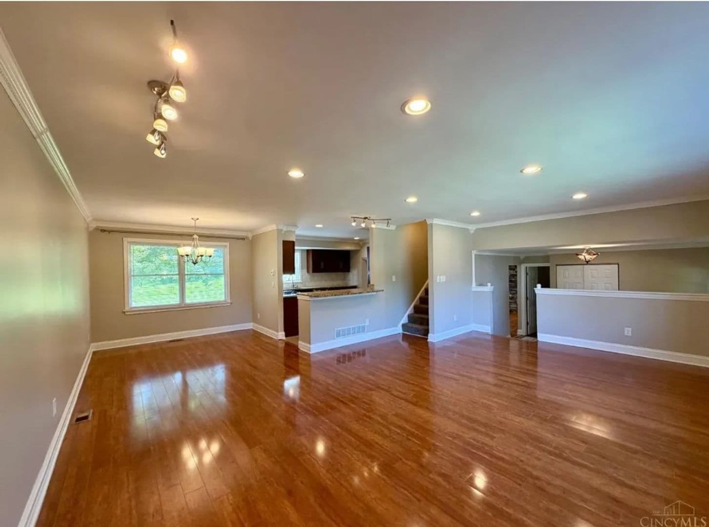 West Chester House: 6862 N Windwood Dr