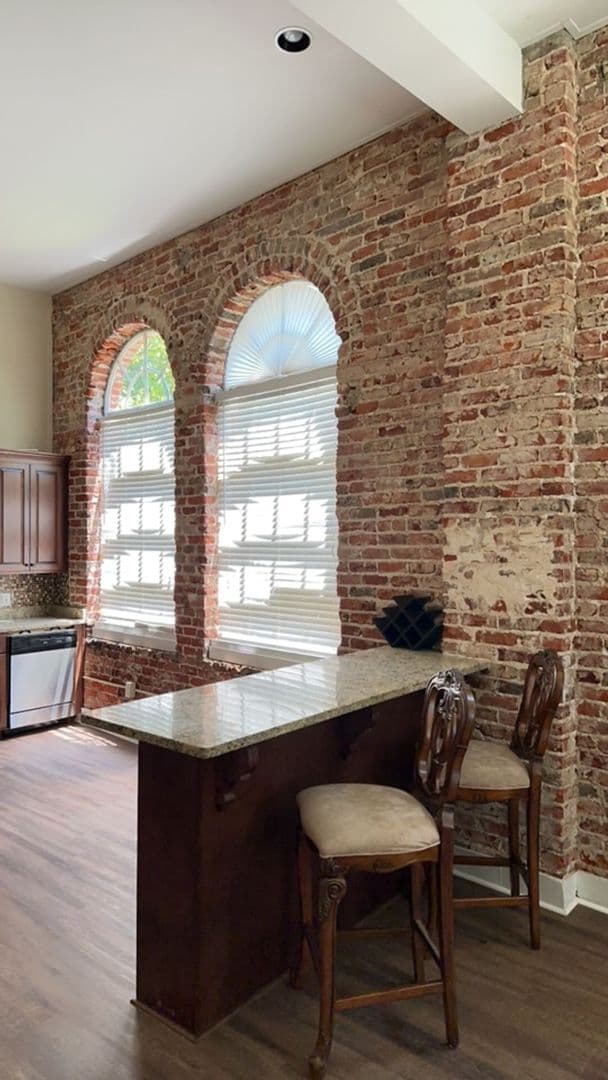 Greenville Apartment: 101 Adams St.