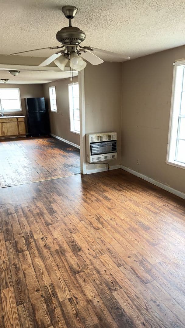 Greenville House: 593 Perdue Place