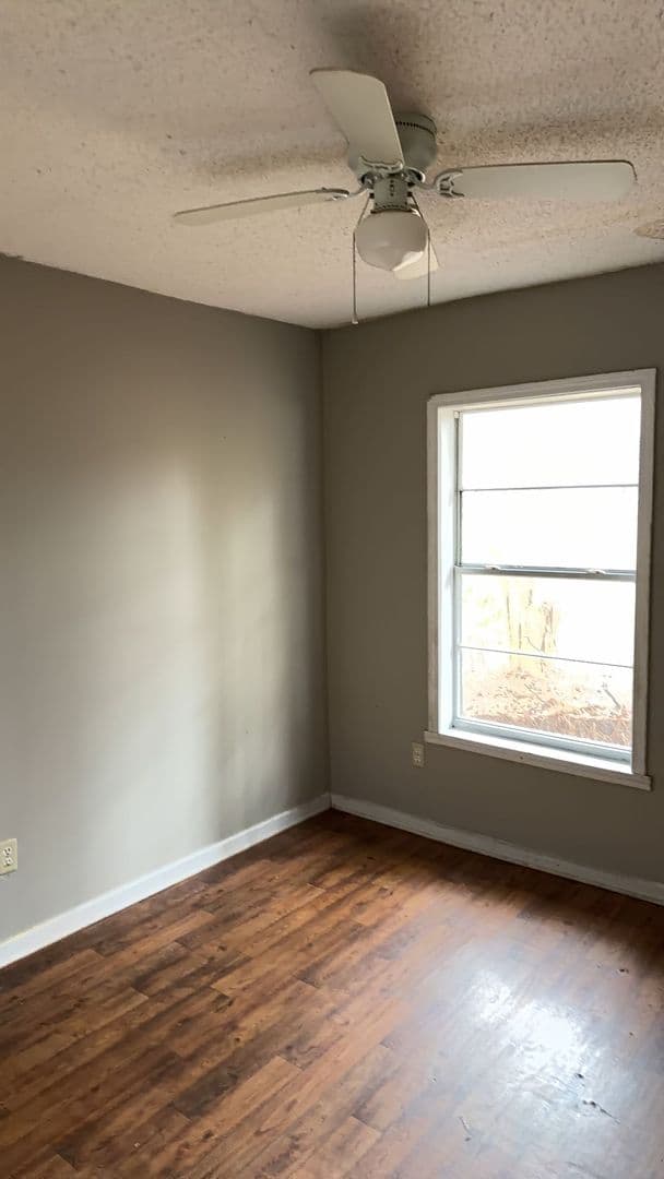 Greenville House: 593 Perdue Place