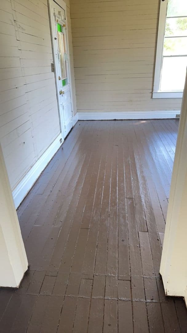 Greenville Apartment: 340 Hickory St.