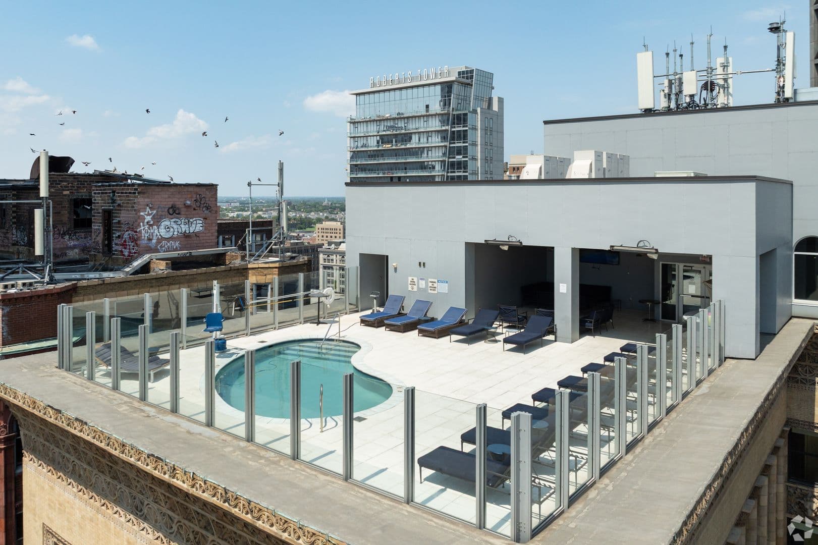 St. Louis Apartment: 705 Olive Street