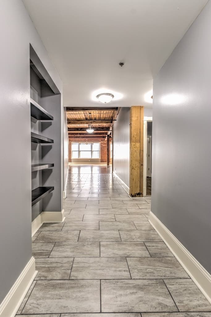 St. Louis Apartment: 1511 Washington Ave.