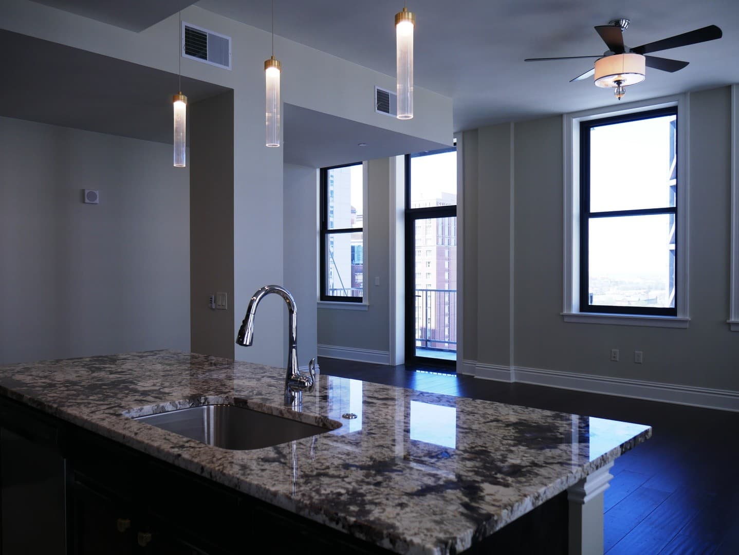 St. Louis Apartment: 705 Olive Street