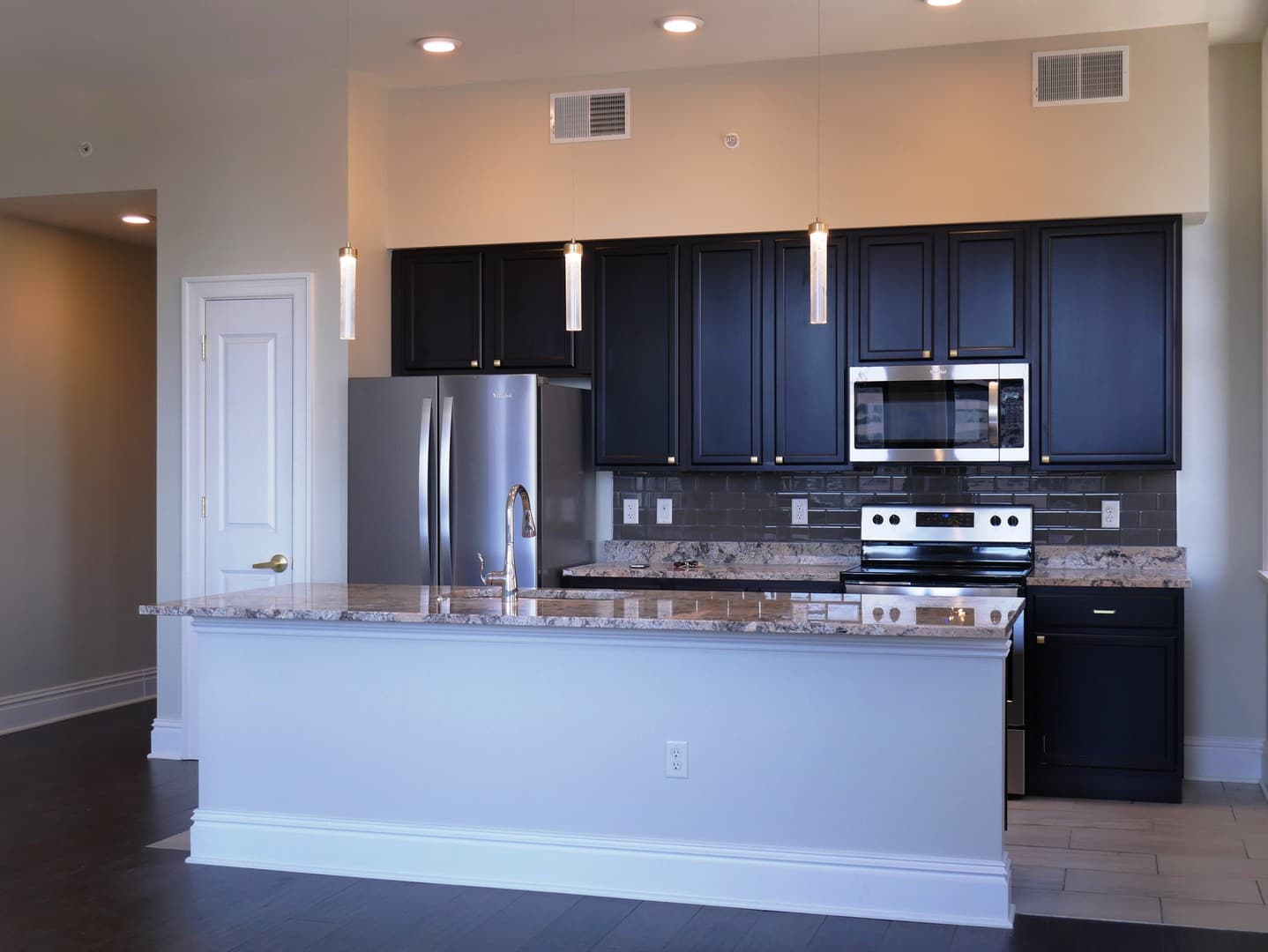 St. Louis Apartment: 705 Olive Street