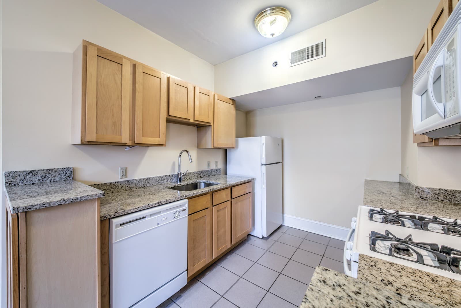St. Louis Apartment: 4616 Lindell Blvd.