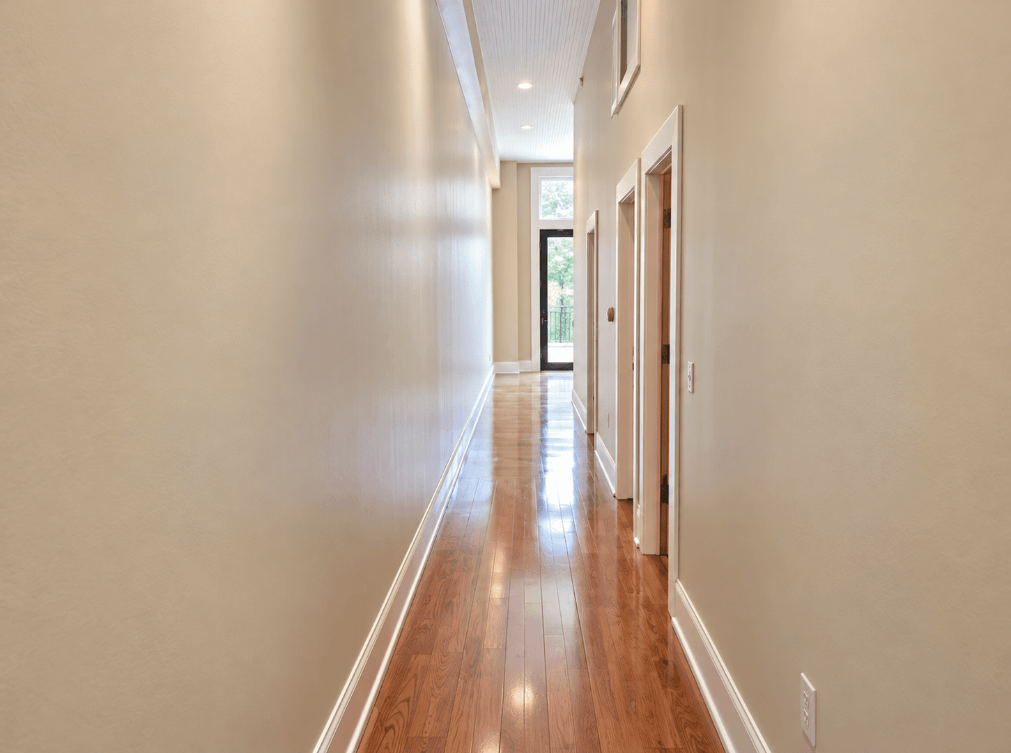 Davenport Apartment: 324 S. Brady St.