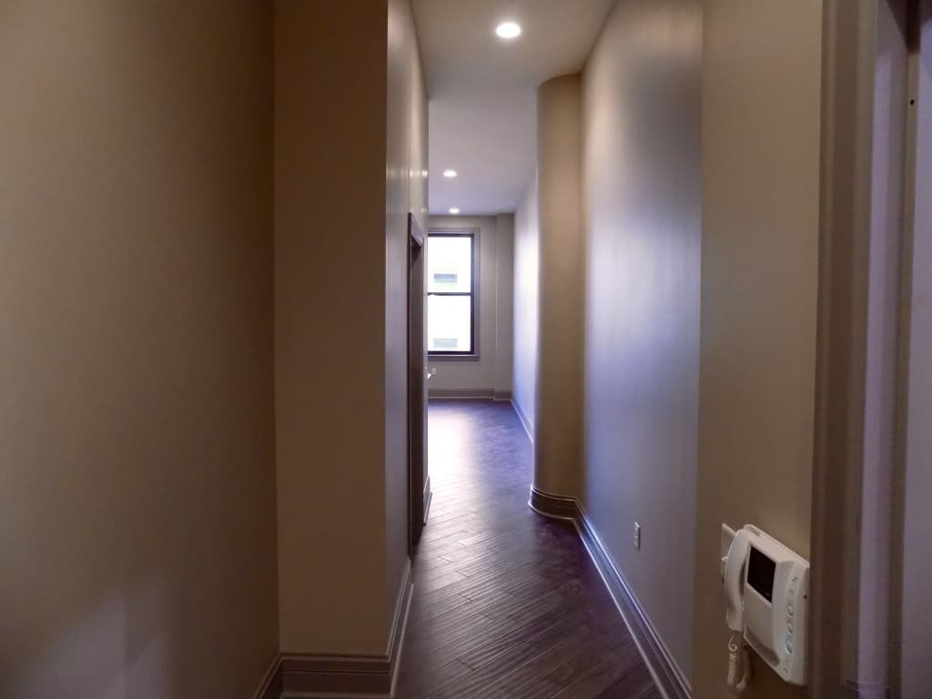 Davenport Apartment: 212 Brady St