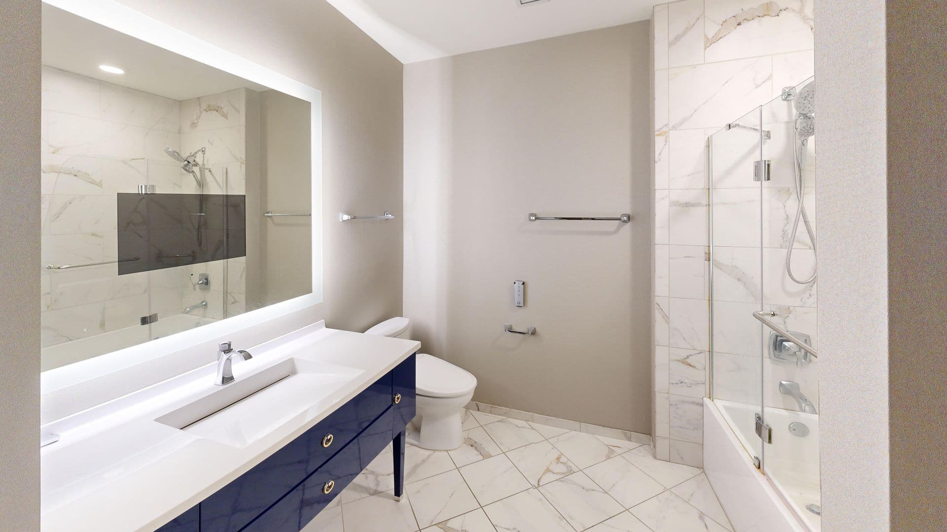 St. Louis Apartment: 705 Olive Street