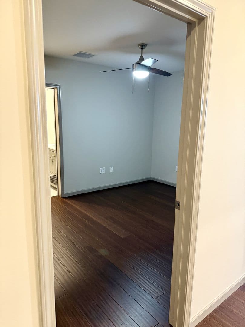 St. Louis Apartment: 4440 Manchester Ave.