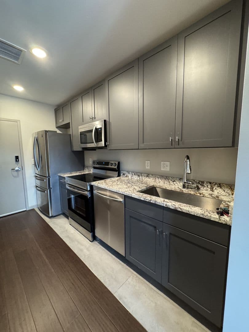 St. Louis Apartment: 4440 Manchester Ave.