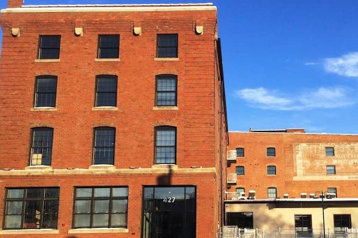 Davenport Apartment: 427 Pershing Ave.