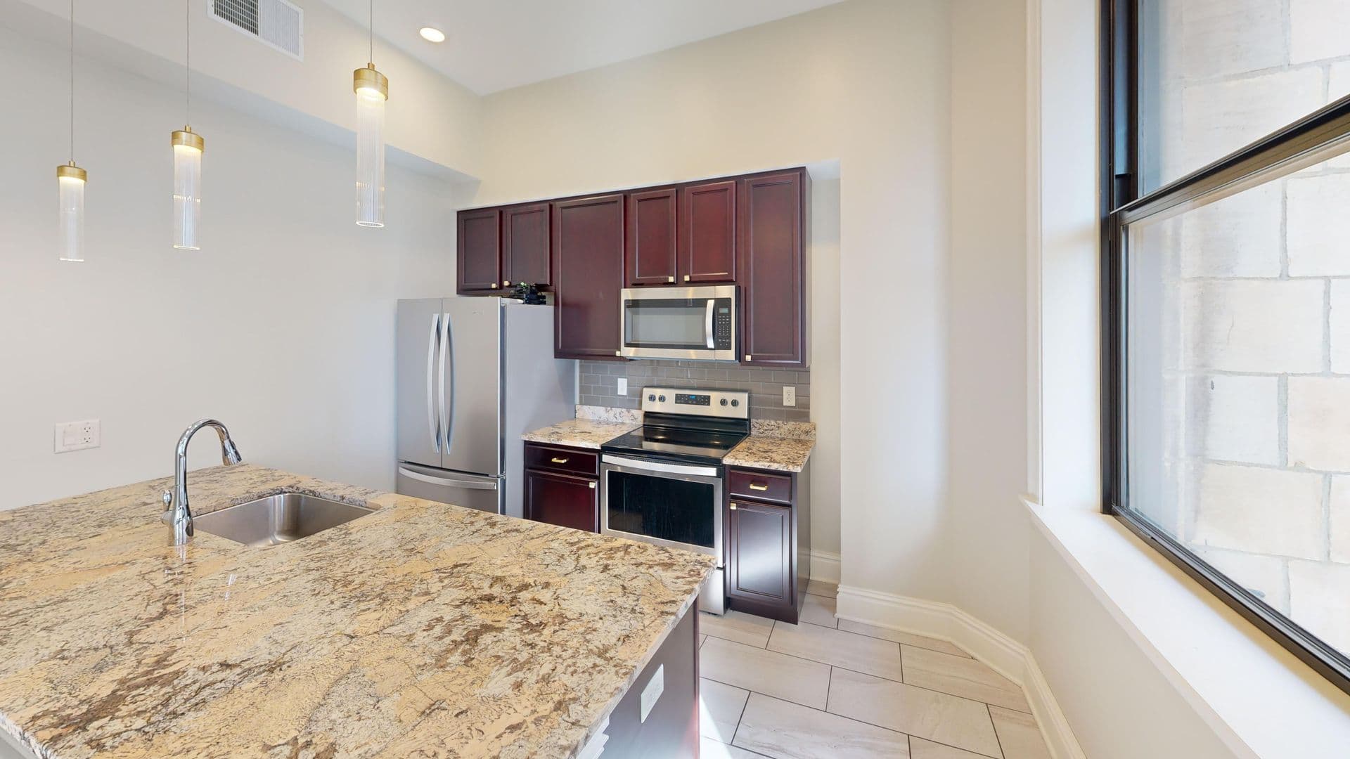 St. Louis Apartment: 705 Olive Street
