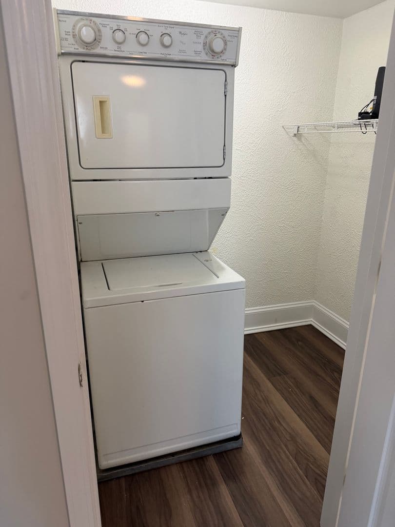 St. Louis Apartment: 4616 Lindell Blvd.