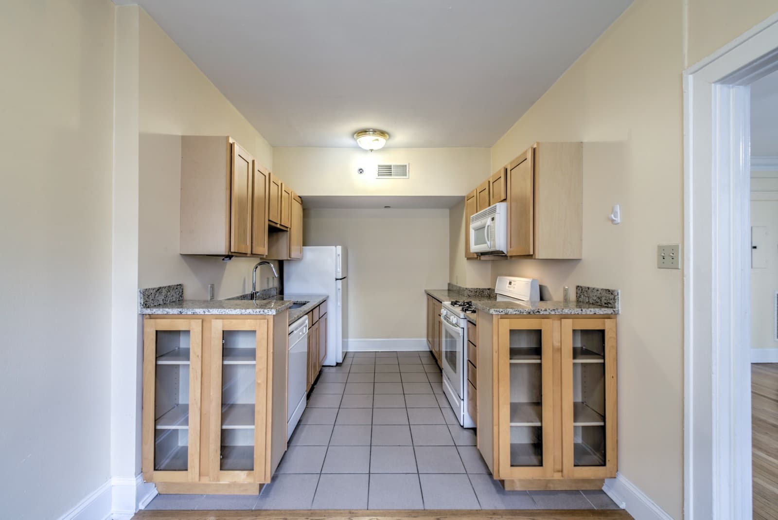 St. Louis Apartment: 4616 Lindell Blvd.
