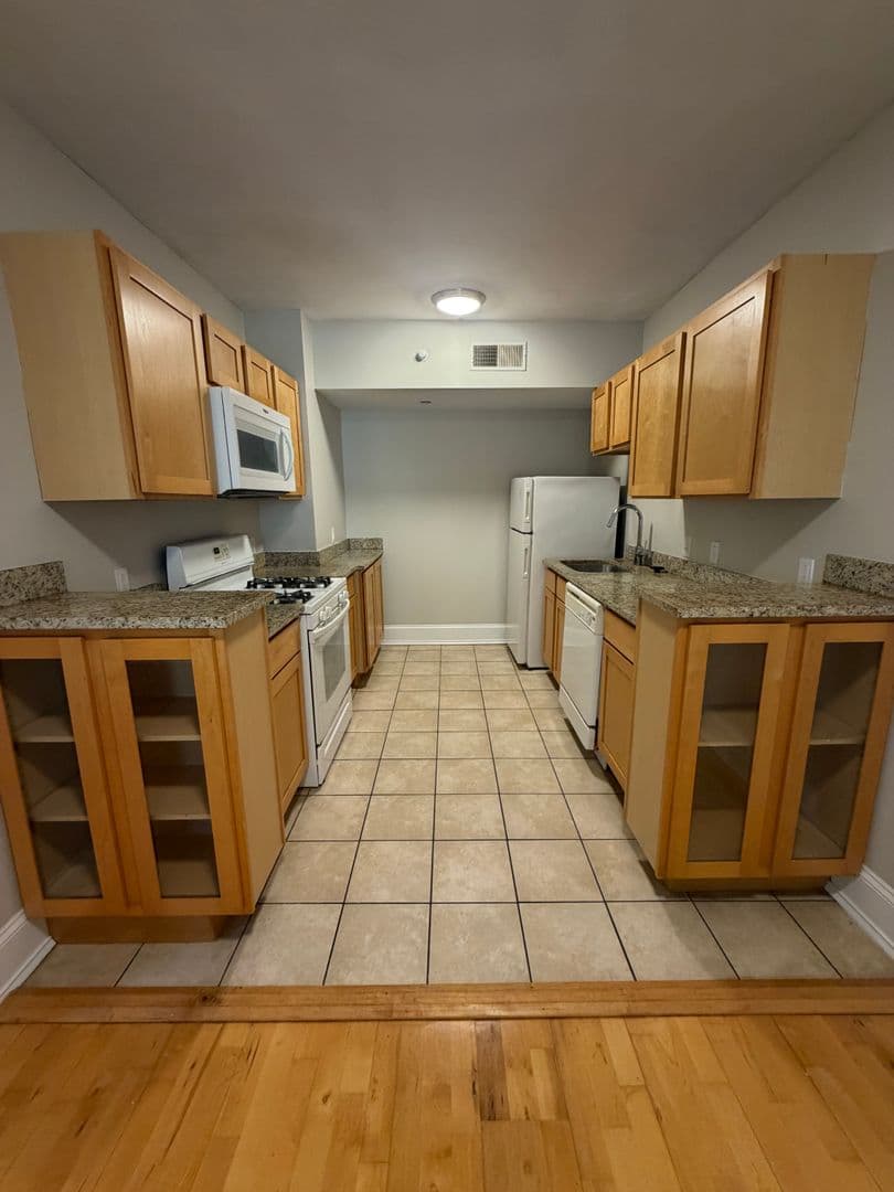 St. Louis Apartment: 4616 Lindell Blvd.