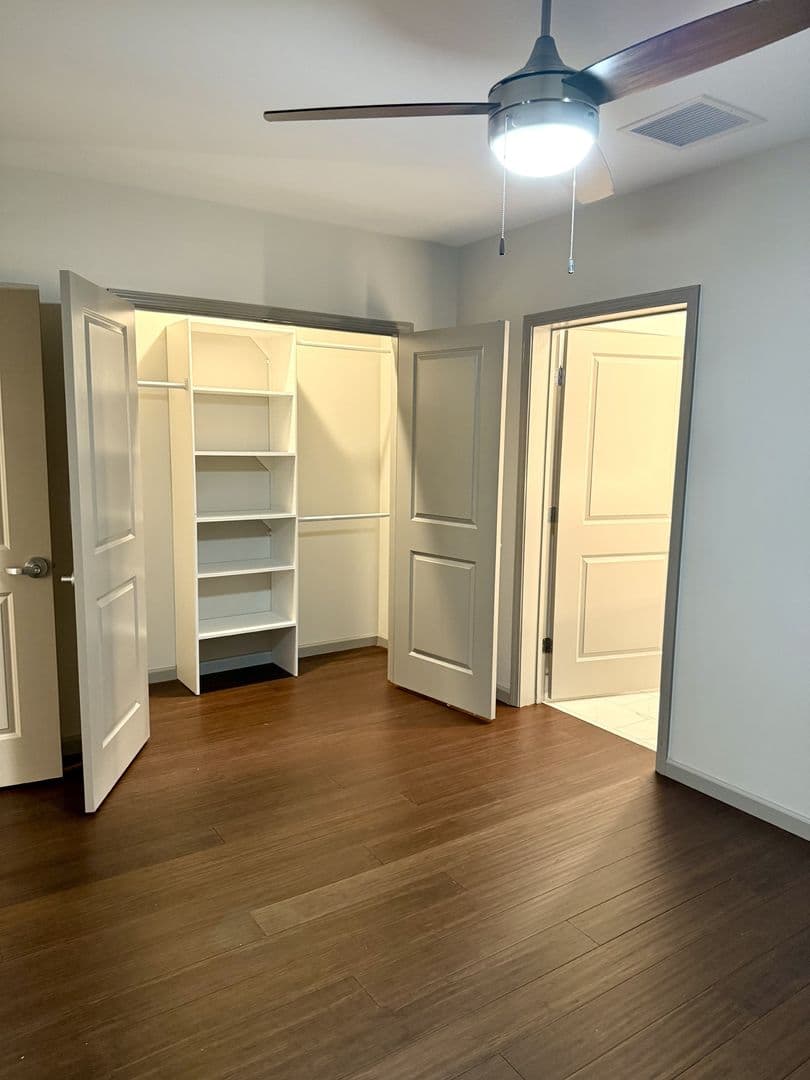 St. Louis Apartment: 4440 Manchester Ave.