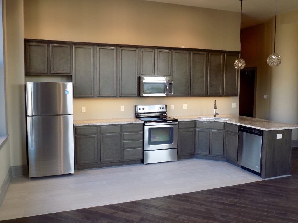 Davenport Apartment: 212 Brady St