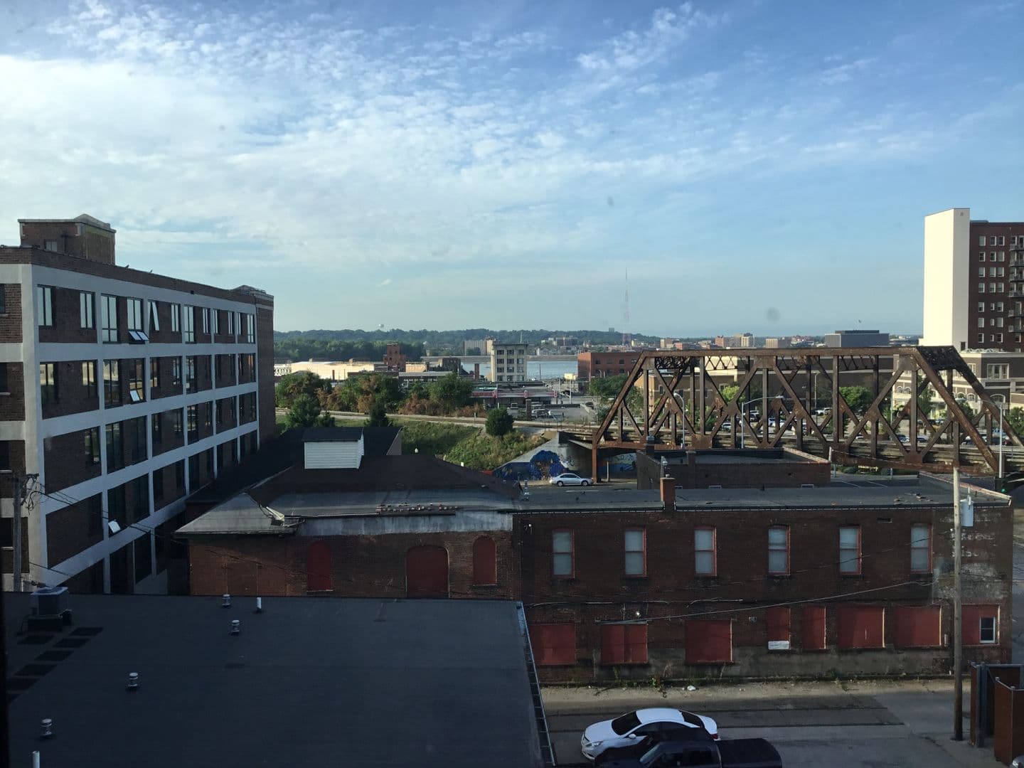 Davenport Apartment: 427 Pershing Ave.