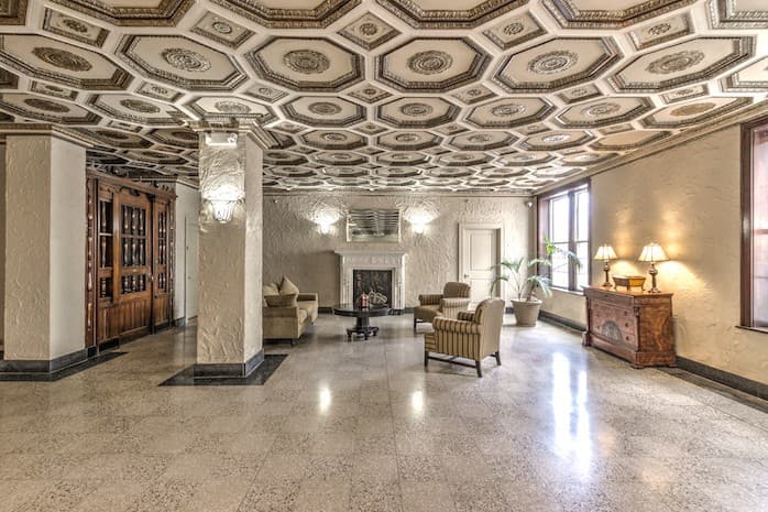 St. Louis Apartment: 4616 Lindell Blvd.