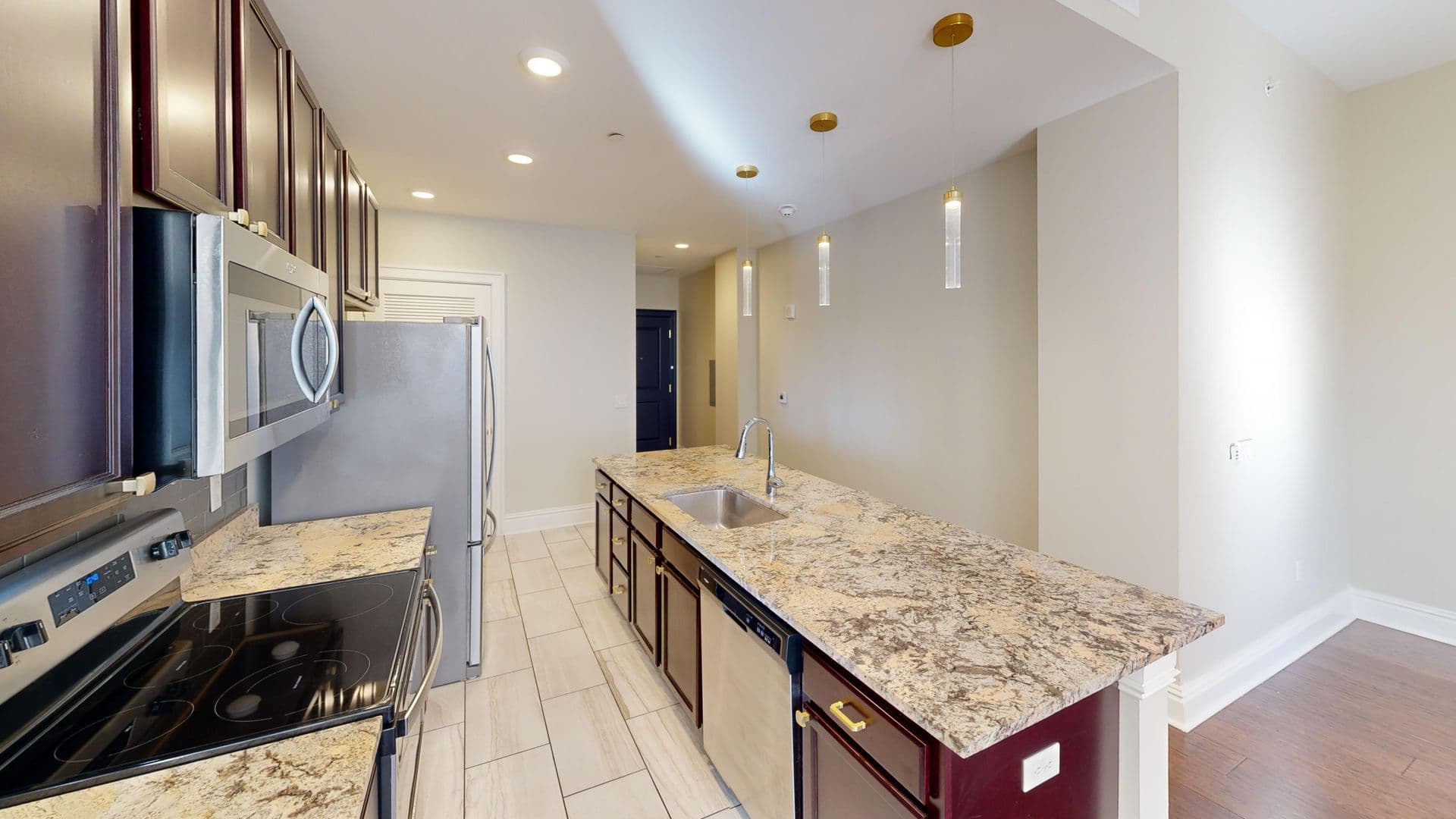 St. Louis Apartment: 705 Olive Street