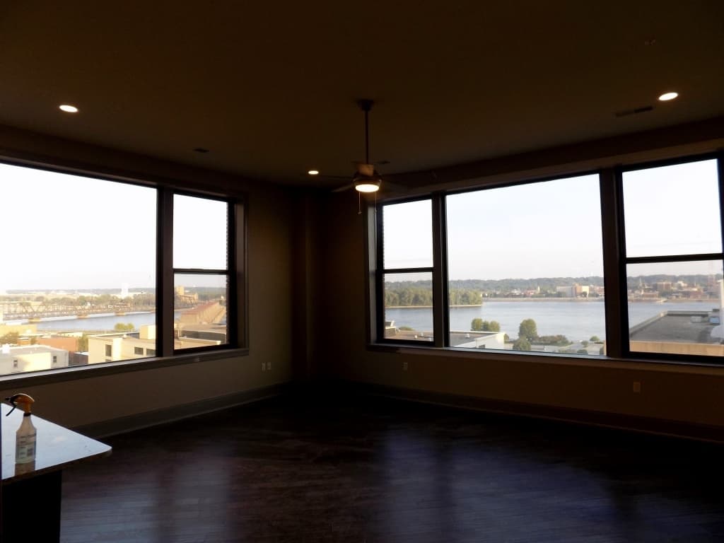 Davenport Apartment: 212 Brady St