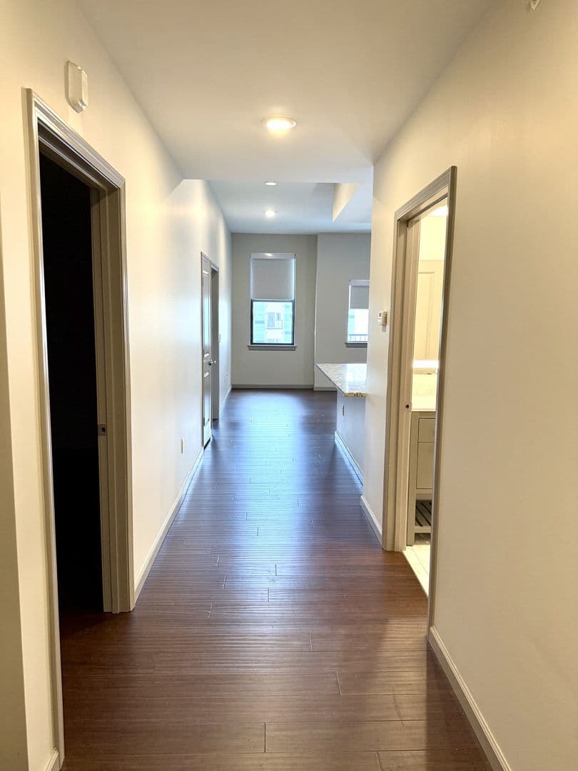 St. Louis Apartment: 4440 Manchester Ave.